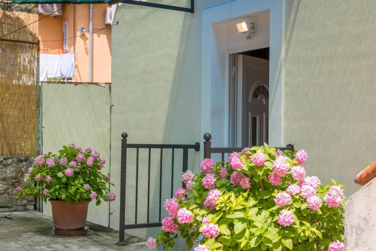 Petite Apartamento Split Exterior foto