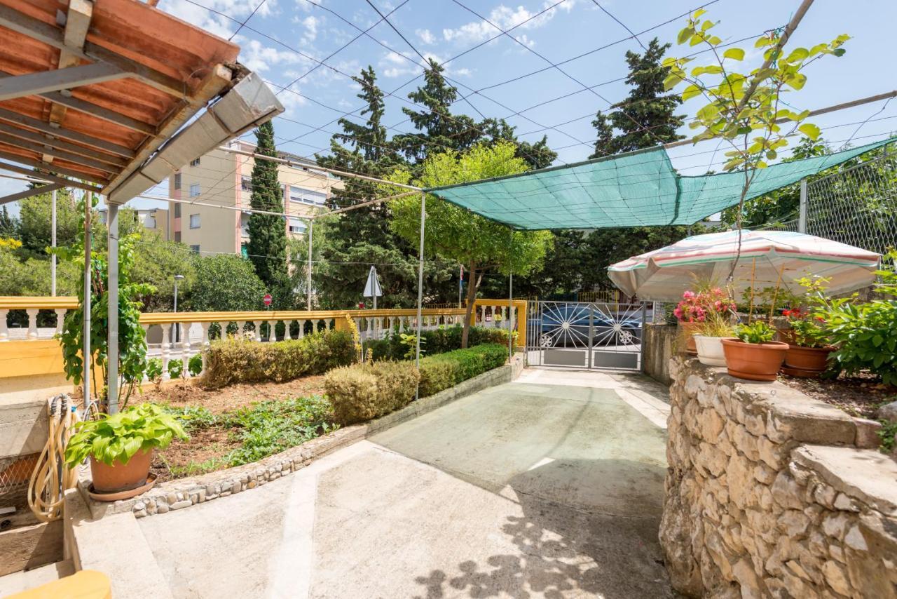 Petite Apartamento Split Exterior foto